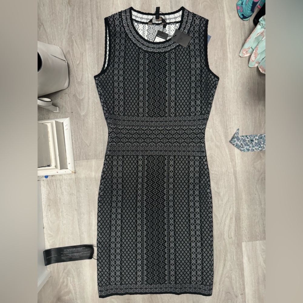 BCBG woven dress, black and white, stretchy, size Medium NWT